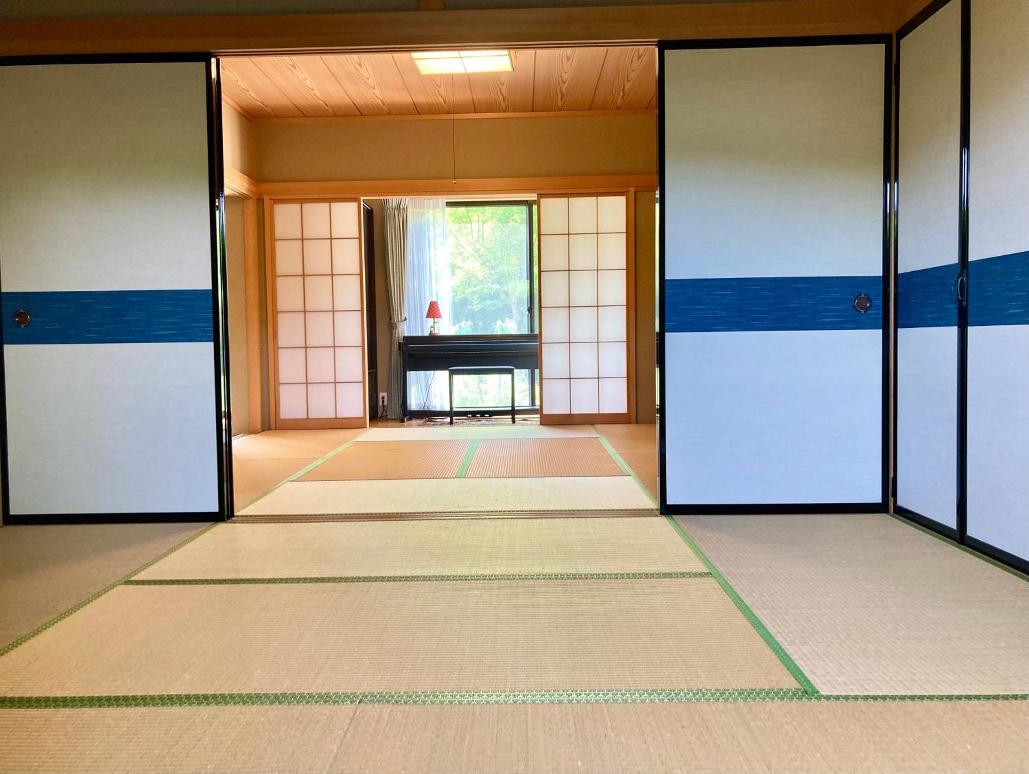 富士の樱house 宝栄 Villa Fujikawaguchiko Bagian luar foto
